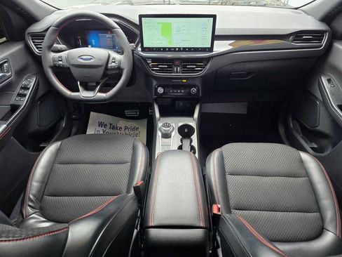 Used 2024 Ford Escape ST-Line w/ Tech Pack #1 image 18