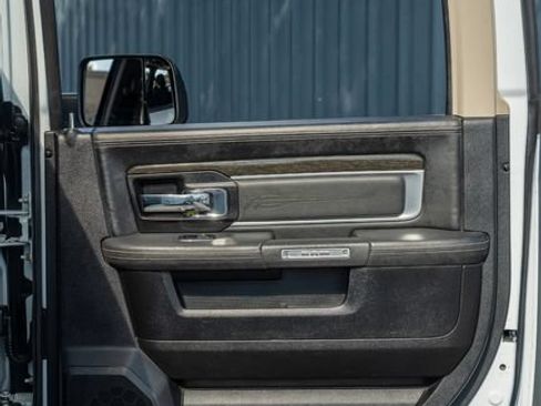 Used 2015 RAM 2500 Limited AWD/4WD image 40