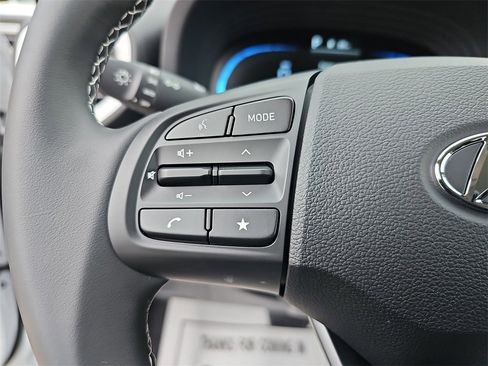 New 2026 Hyundai Venue SEL image 16