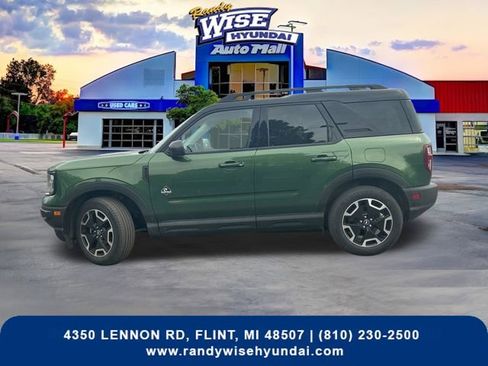 Used 2023 Ford Bronco Sport Outer Banks w/ Tech Package image 3