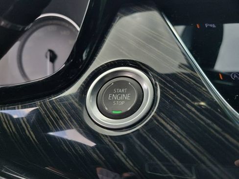 Used 2023 Cadillac XT6 Premium Luxury FWD image 33