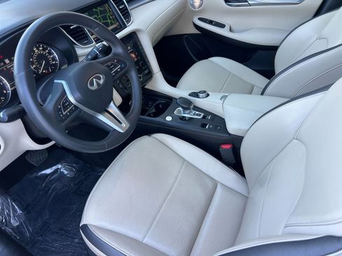 Used 2022 INFINITI QX50 Sensory image 9