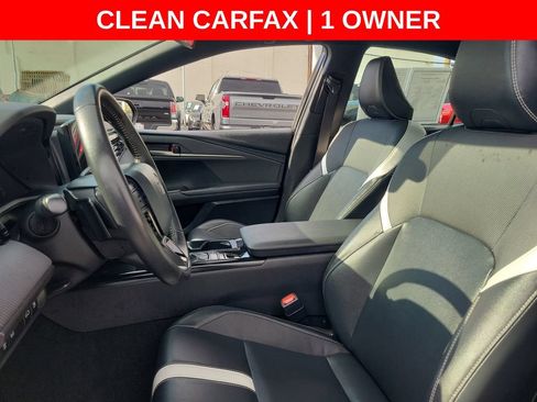 Used 2025 Toyota Camry SE FWD image 19