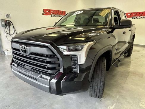 Used 2023 Toyota Tundra SR5 AWD/4WD image 7