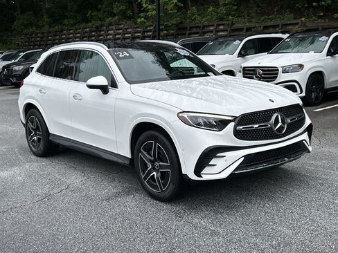 Certified 2024 Mercedes-Benz GLC 300 image 4