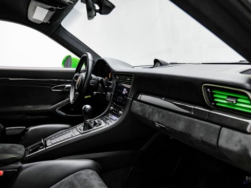 Used 2018 Porsche 911 GT3 image 46
