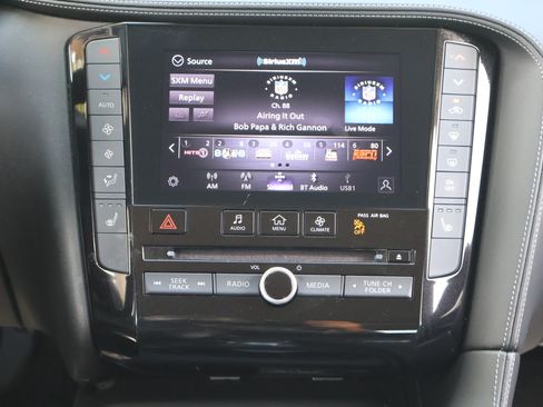 Certified 2023 INFINITI QX50 Luxe FWD image 21
