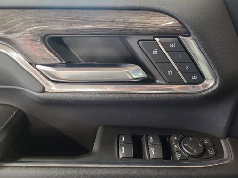 Used 2024 Chevrolet Silverado 2500 LTZ w/ LTZ Plus Package image 31