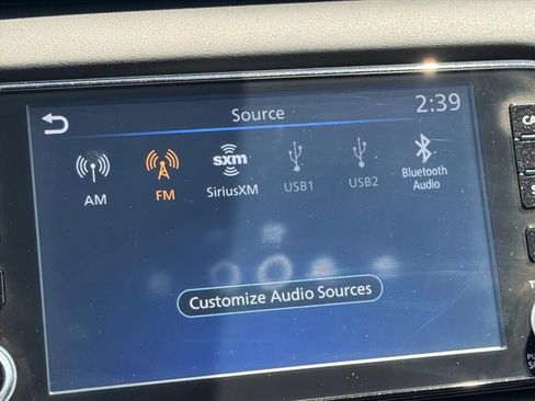 Certified 2023 Nissan Kicks SR w/ SR Premium Package FWD image 23