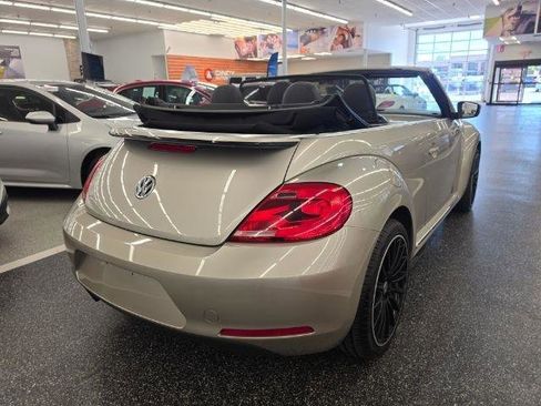 Used 2015 Volkswagen Beetle 1.8T FWD image 10