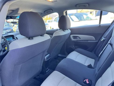 Used 2012 Chevrolet Cruze LS w/ Connectivity Package FWD image 26