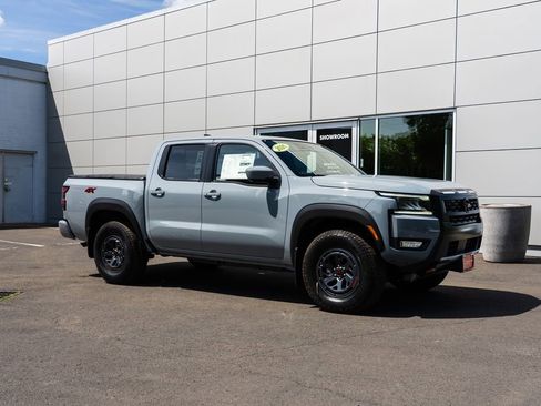 New 2026 Nissan Frontier PRO-4X w/ Pro-4x Convenience Package AWD/4WD image 31