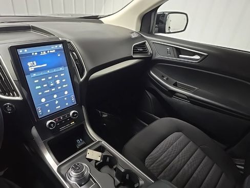 Certified 2022 Ford Edge SE w/ Black Appearance Package AWD/4WD image 36