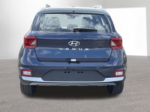 New 2026 Hyundai Venue SEL FWD image 15