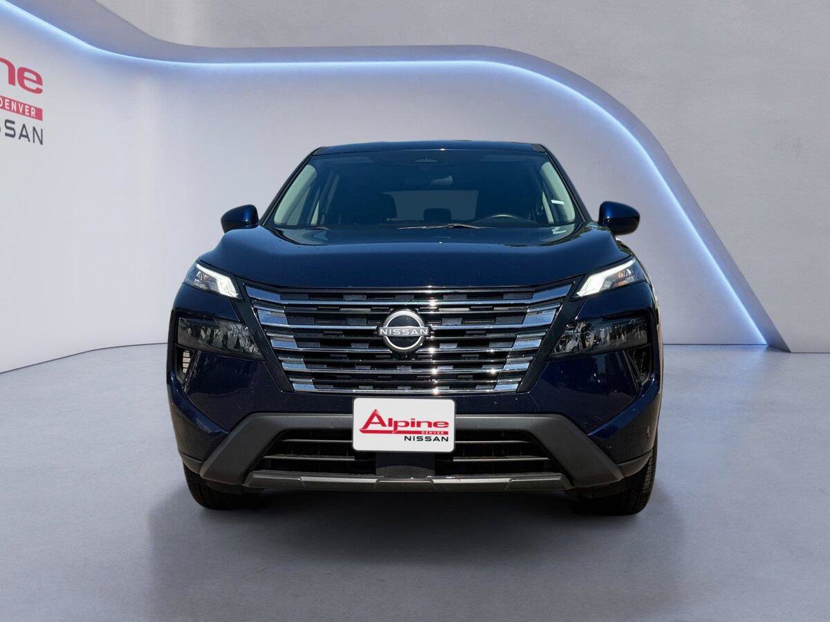 Used 2024 Nissan Rogue SV AWD/4WD image 8