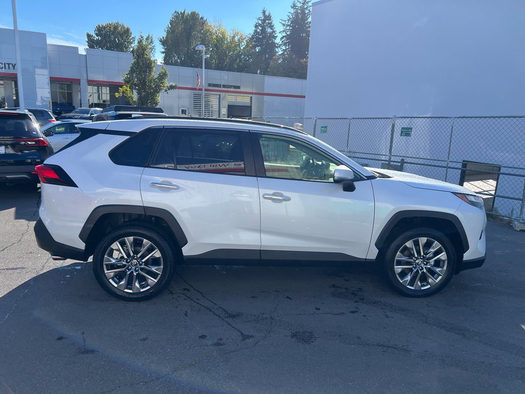 Used 2025 Toyota RAV4 Limited w/ Advanced Technology Package AWD/4WD image 3