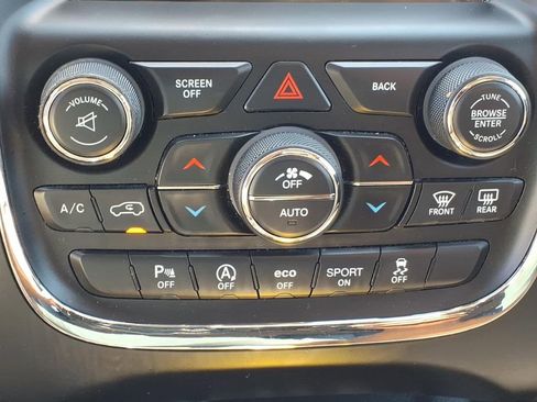 Used 2017 Dodge Durango GT w/ Premium Group AWD/4WD image 8