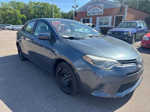Used 2015 Toyota Corolla LE FWD image 3