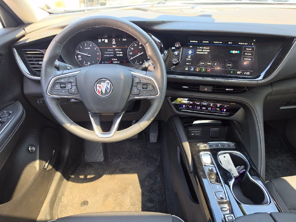 Used 2023 Buick Envision Avenir w/ Premium Seat Package AWD/4WD image 8