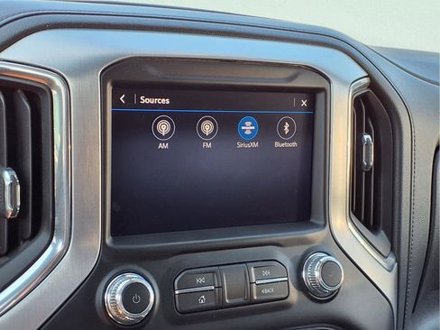 Used 2022 GMC Sierra 2500 SLT w/ SLT Convenience Package image 23