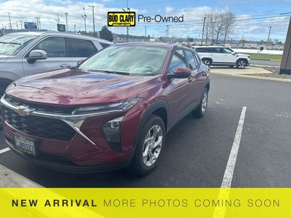 Used 2024 Chevrolet Trax LS w/ LS Convenience Package
