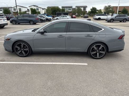 Used 2025 Honda Accord Sport image 2
