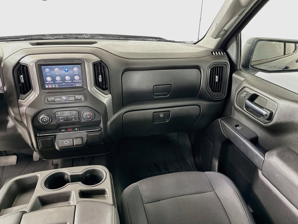Used 2020 Chevrolet Silverado 1500 Custom w/ Custom Value Package AWD/4WD image 19