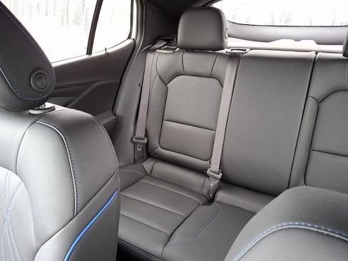 Certified 2025 Buick Envista Sport Touring w/ Convenience I Package image 18