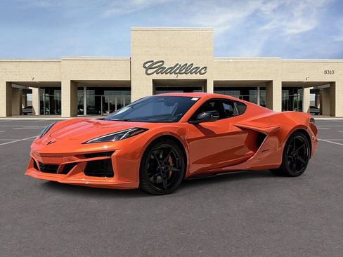 Used 2025 Chevrolet Corvette E-Ray w/ ZER Performance Package AWD/4WD image 32