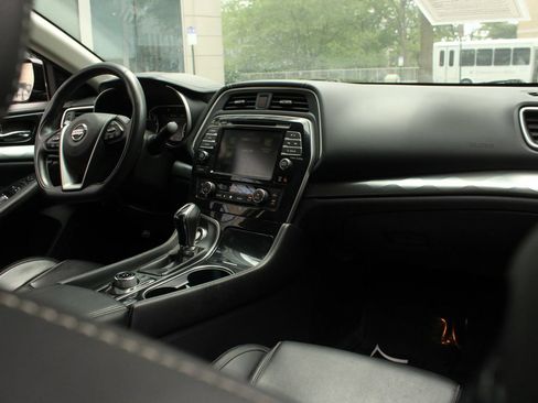 Used 2019 Nissan Maxima 3.5 SV w/ Floor Mat Group FWD image 23