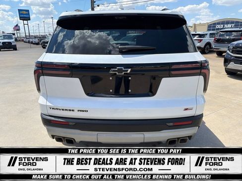 Used 2025 Chevrolet Traverse Z71 w/ Enhanced Driving Package AWD/4WD image 12