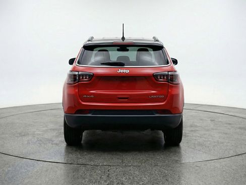 Used 2025 Jeep Compass Limited AWD/4WD image 7