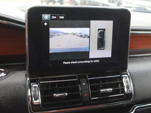 Used 2019 Lincoln Navigator Reserve w/ Cargo Package AWD/4WD image 25
