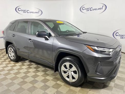 Certified 2023 Toyota RAV4 LE AWD/4WD image 1