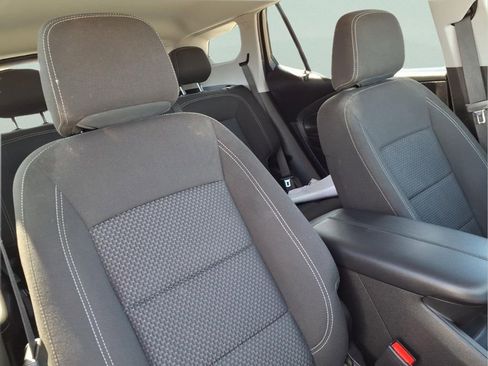 Used 2023 GMC Terrain SLE w/ LPO, Floor Liner Package image 14