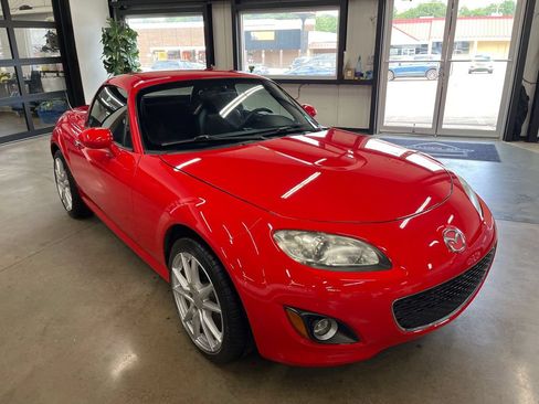Used 2011 MAZDA MX-5 Miata Grand Touring w/ Premium Pkg RWD image 41