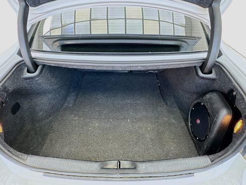 Used 2016 Dodge Charger R/T image 18