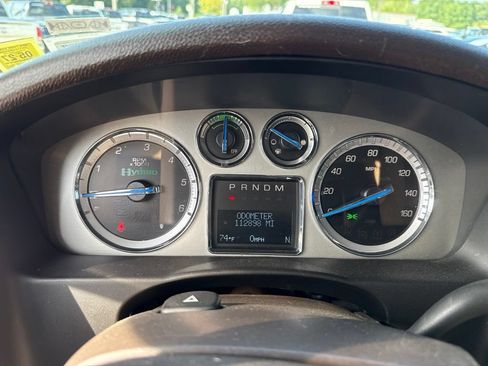 Used 2011 Cadillac Escalade 4WD Hybrid image 36