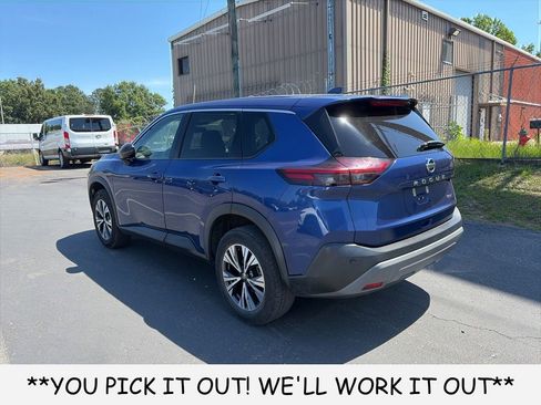 Used 2021 Nissan Rogue SV FWD image 4