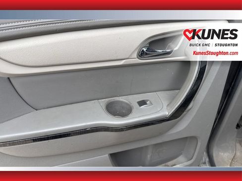Used 2017 Chevrolet Traverse Premier AWD/4WD image 16