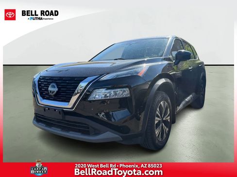 Used 2023 Nissan Rogue SV image 1