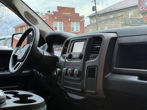 Used 2017 RAM 1500 Express AWD/4WD image 17