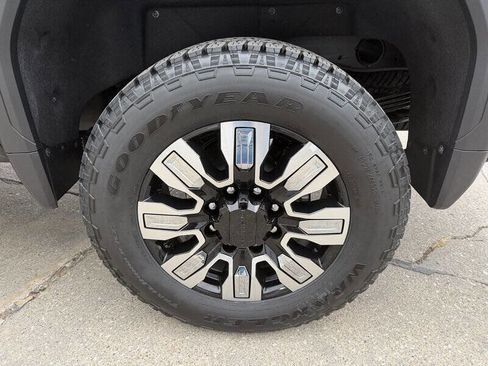 Used 2024 GMC Sierra 2500 Denali w/ Denali Reserve Package image 19