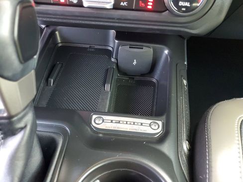 Certified 2025 Ford Bronco Outer Banks AWD/4WD image 32