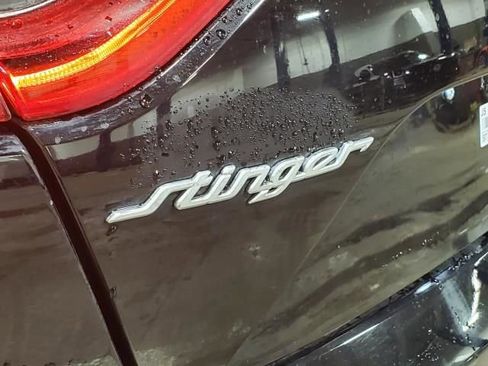 Used 2018 Kia Stinger Premium image 16