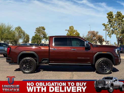 Used 2024 GMC Sierra 2500 Denali Ultimate image 3