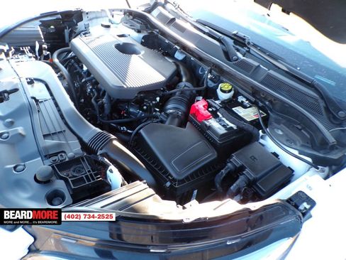 Used 2021 Lincoln Corsair Standard w/ Rear Removable Package Tray image 34