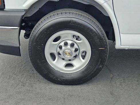 New 2025 Chevrolet Express 2500 w/ Driver Convenience Package image 36