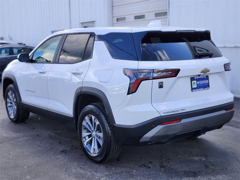 Used 2026 Chevrolet Equinox LT w/ Convenience Package II image 3