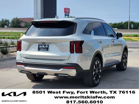 New 2026 Kia Sorento EX FWD image 3